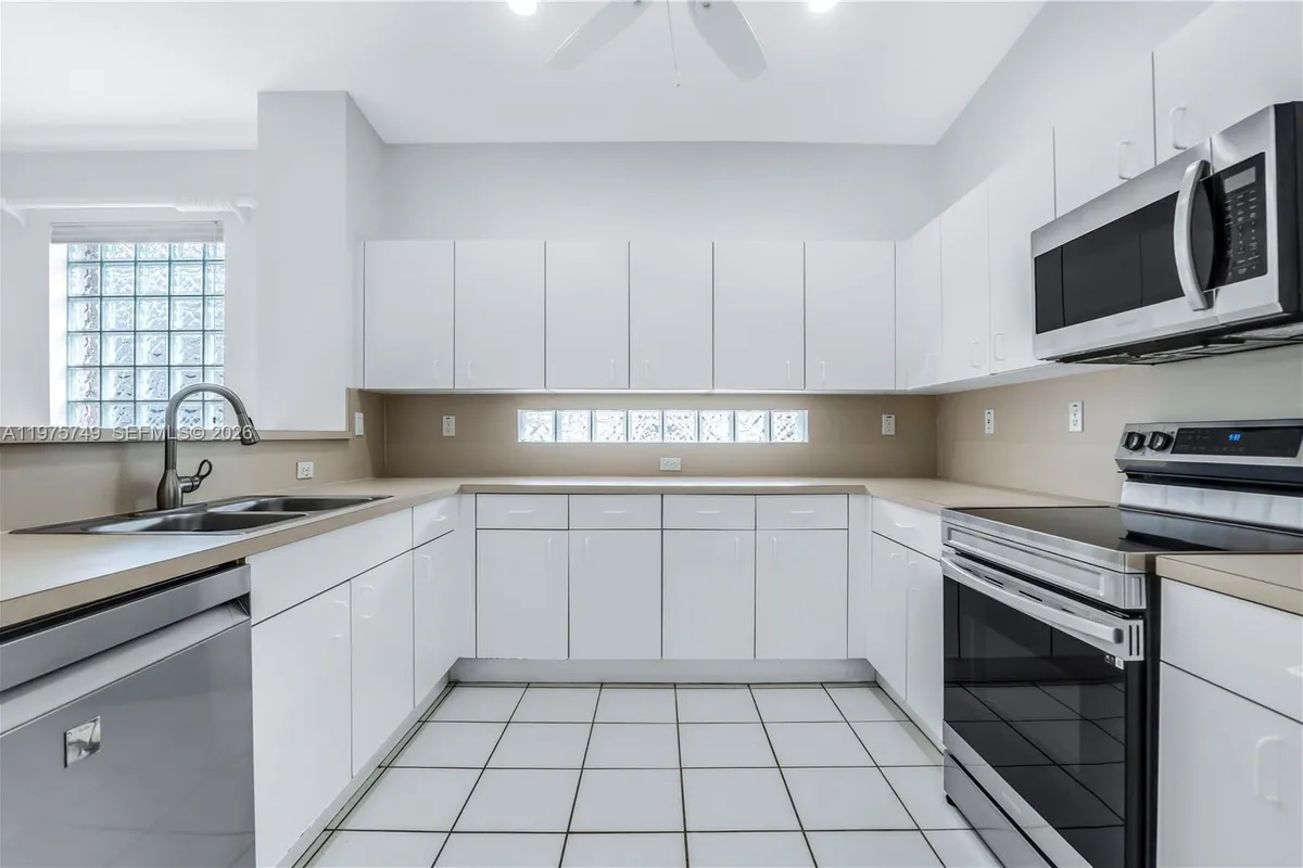 12109 NW 52nd Ct, Coral Springs FL 33076