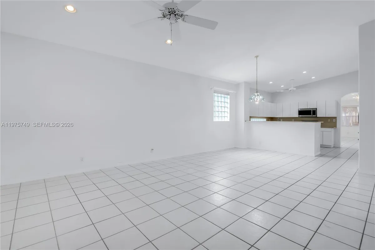 12109 NW 52nd Ct, Coral Springs FL 33076