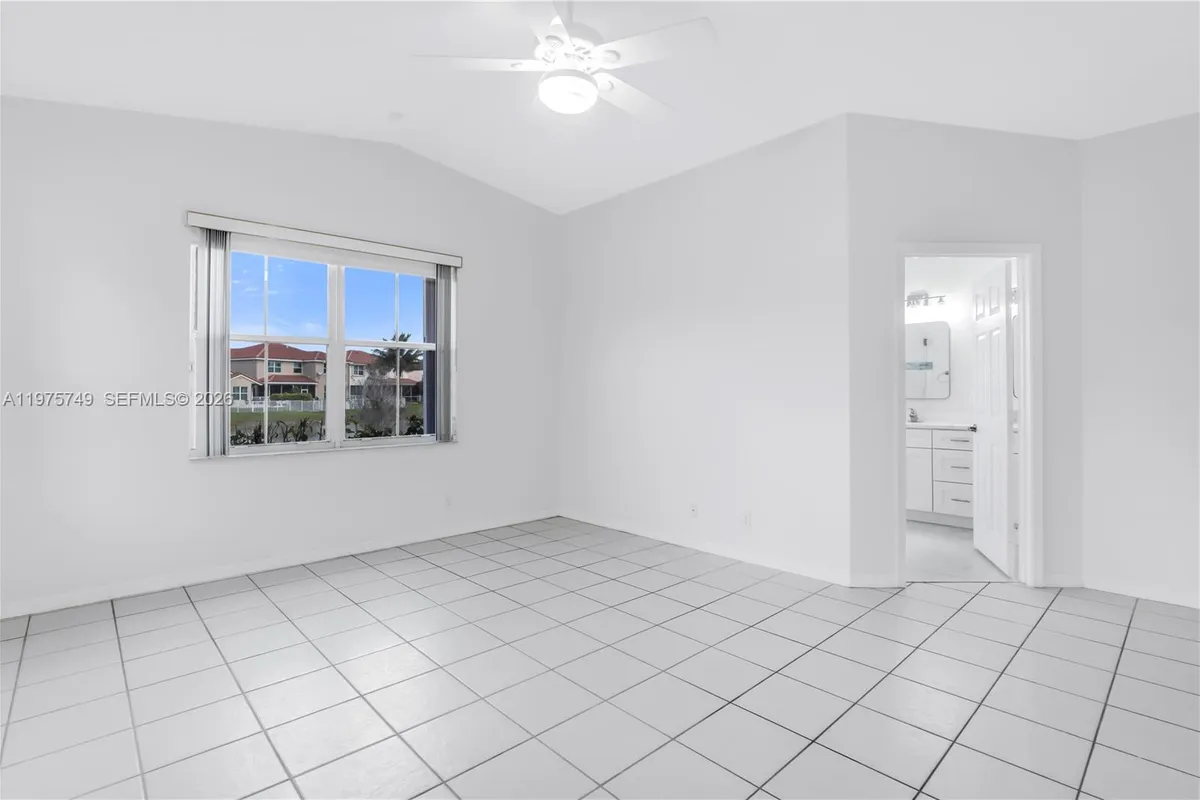 12109 NW 52nd Ct, Coral Springs FL 33076