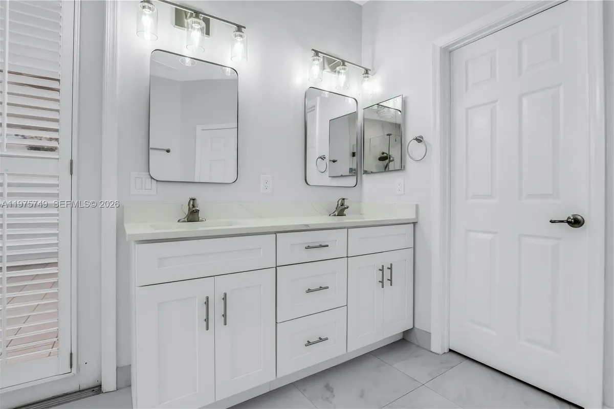 12109 NW 52nd Ct, Coral Springs FL 33076