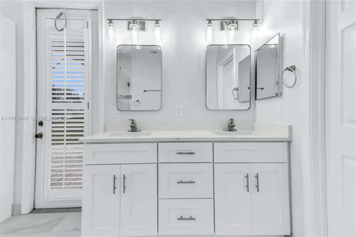 12109 NW 52nd Ct, Coral Springs FL 33076