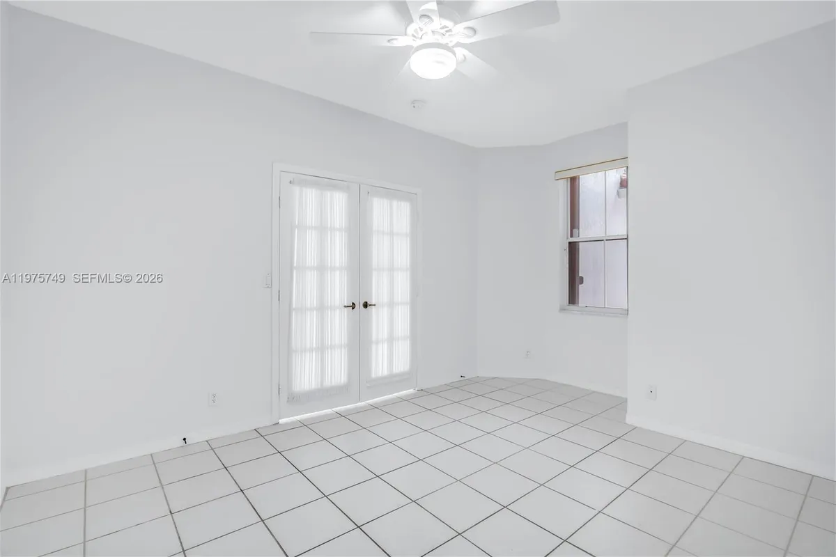 12109 NW 52nd Ct, Coral Springs FL 33076