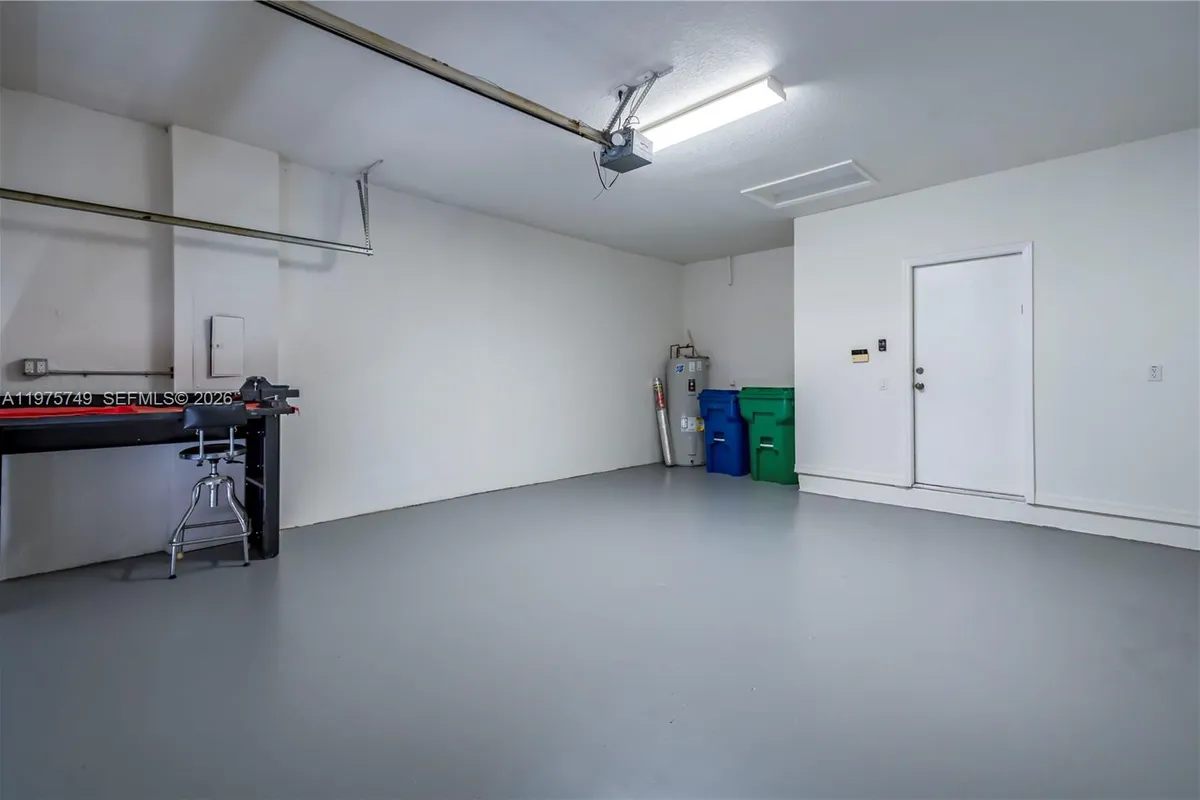 12109 NW 52nd Ct, Coral Springs FL 33076