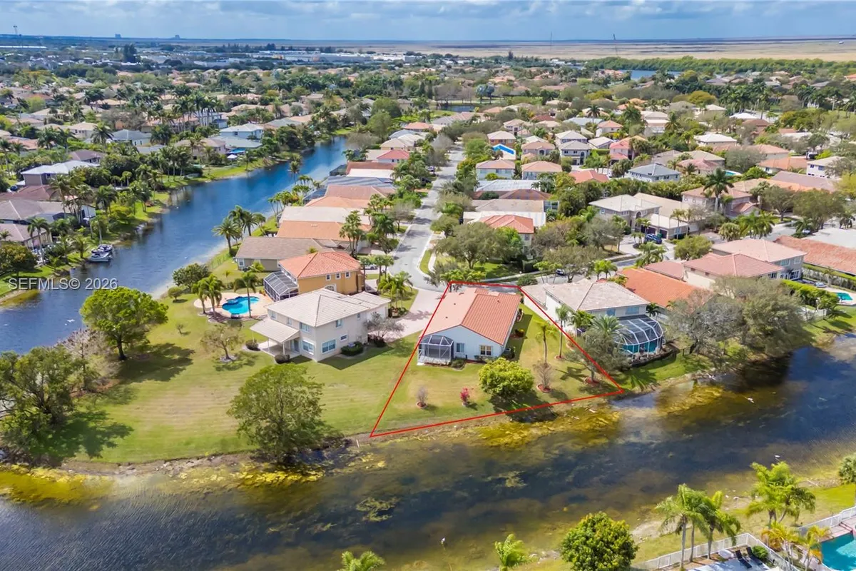 12109 NW 52nd Ct, Coral Springs FL 33076