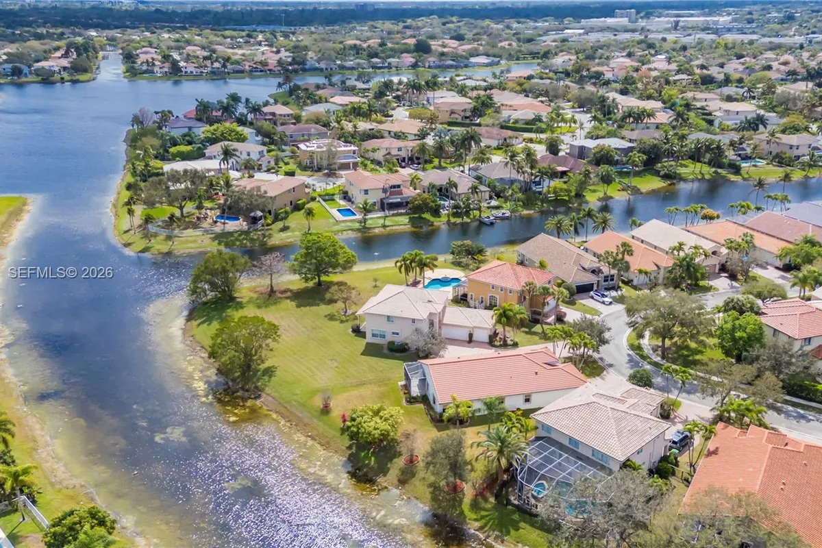 12109 NW 52nd Ct, Coral Springs FL 33076