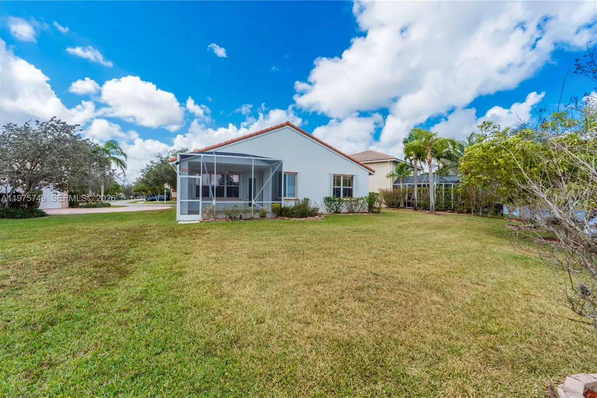 12109 NW 52nd Ct, Coral Springs FL 33076