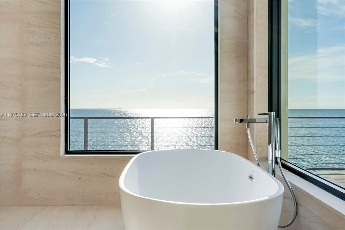 650 Lugo Ave, Coral Gables FL 33156