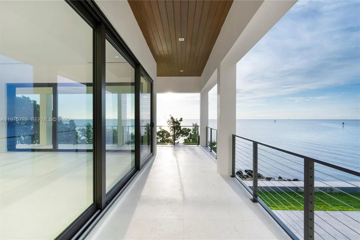 650 Lugo Ave, Coral Gables FL 33156