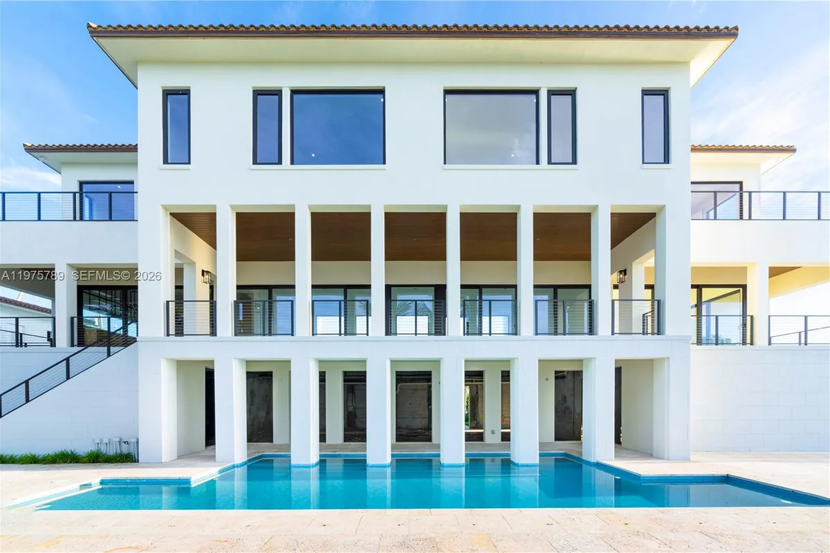 650 Lugo Ave, Coral Gables FL 33156