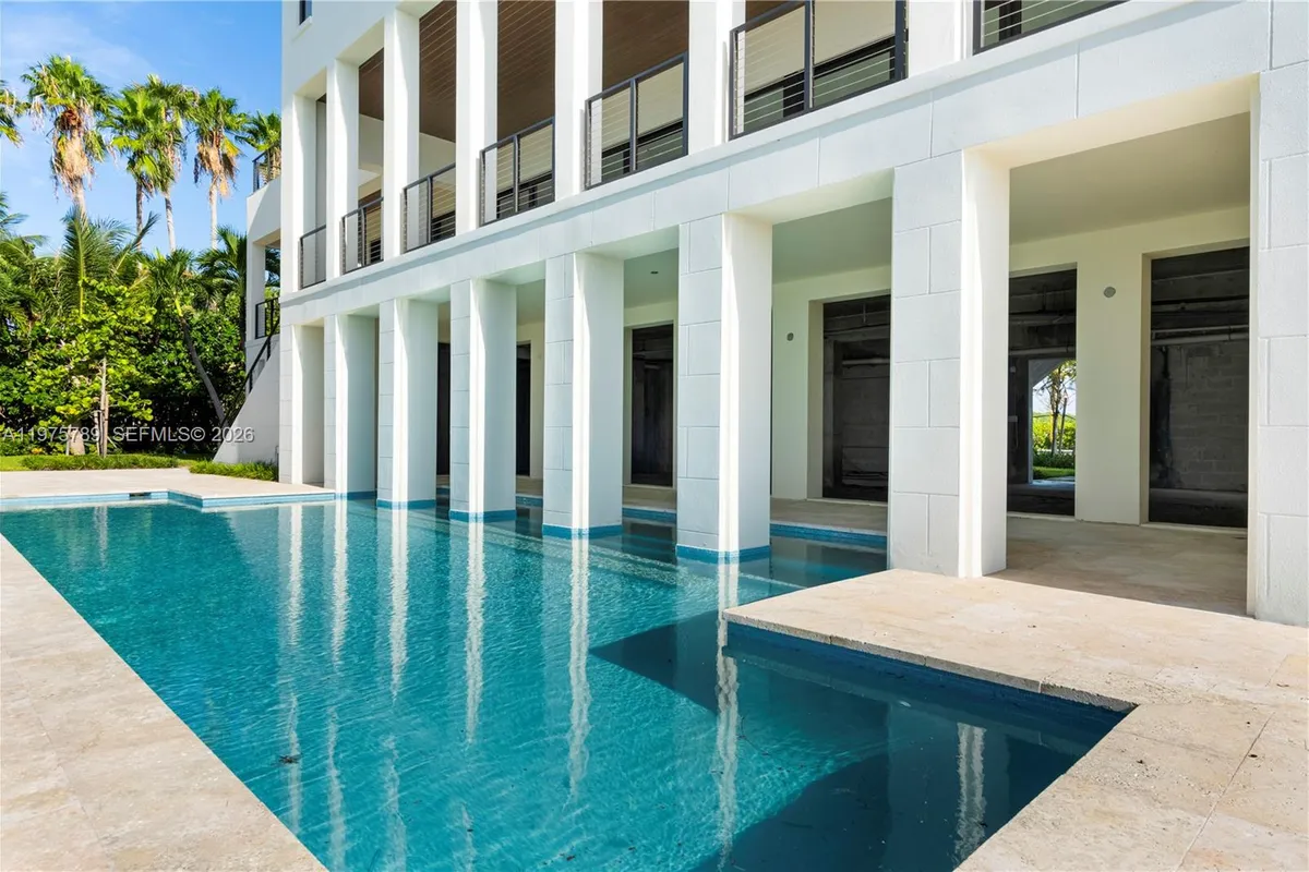 650 Lugo Ave, Coral Gables FL 33156