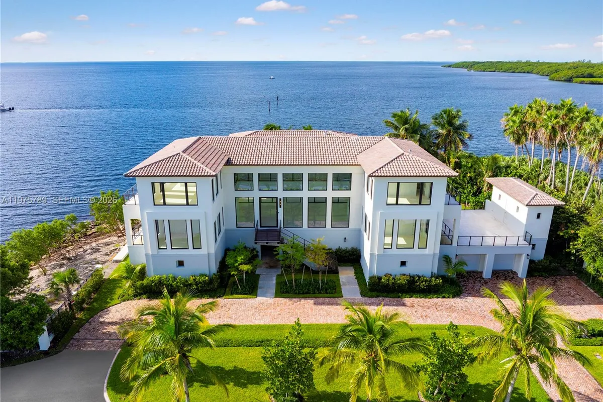 650 Lugo Ave, Coral Gables FL 33156