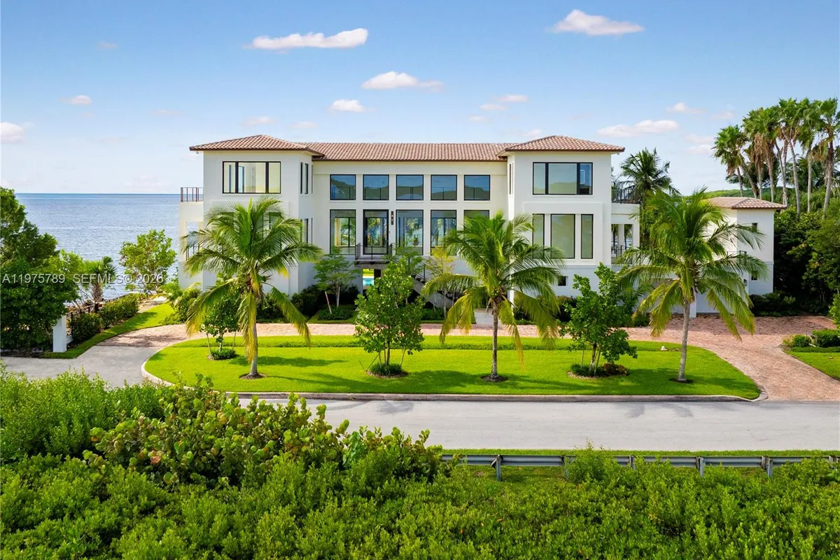 650 Lugo Ave, Coral Gables FL 33156