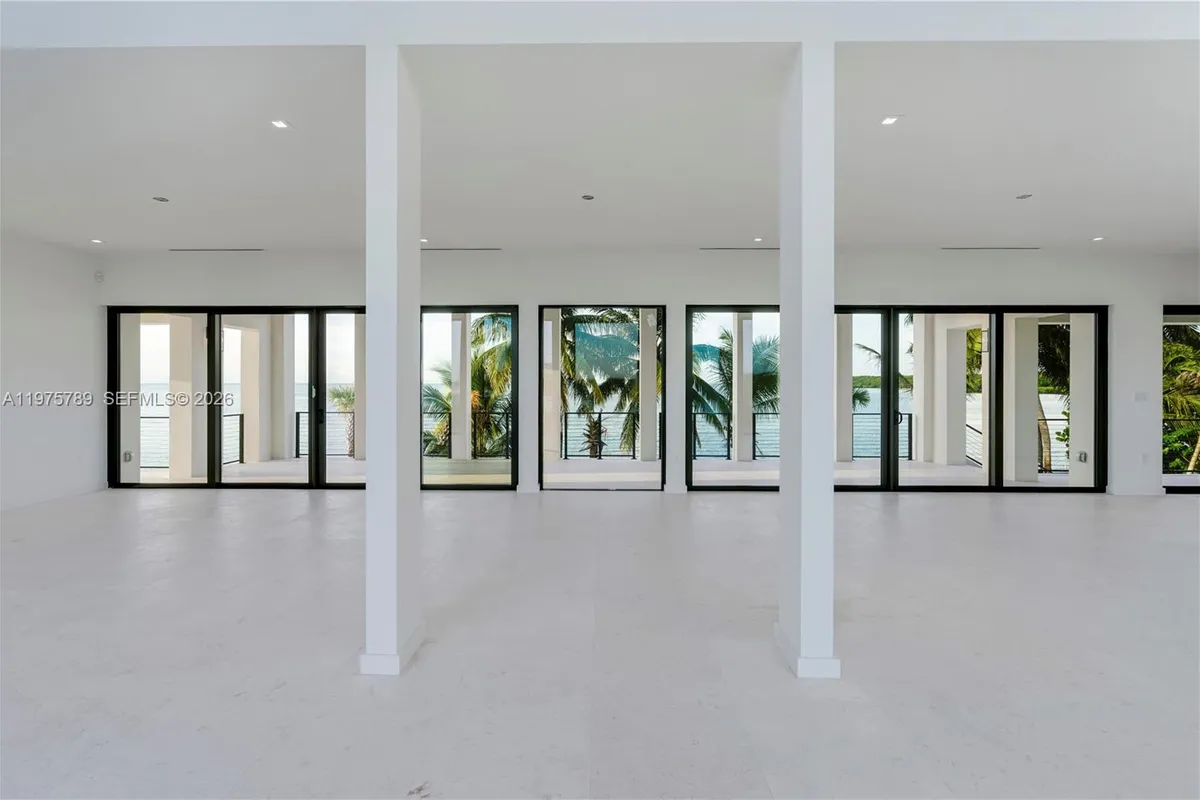 650 Lugo Ave, Coral Gables FL 33156