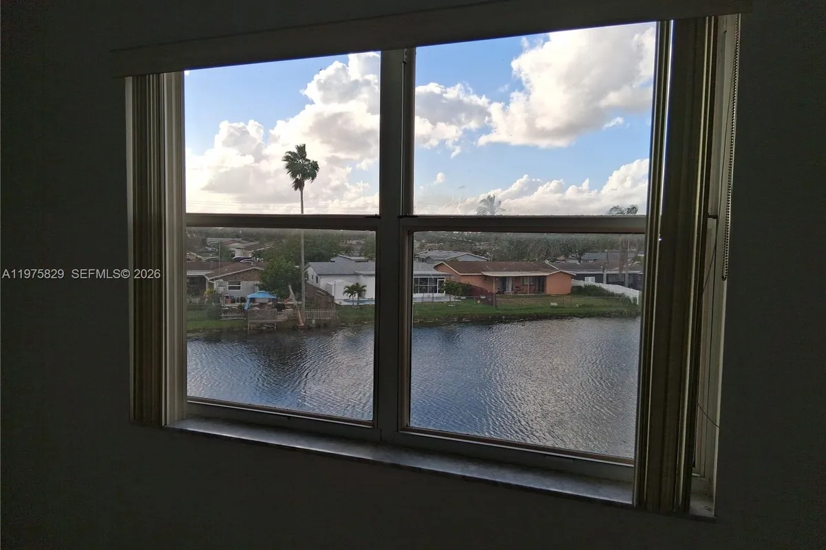 2635 NW 104th Ave # 310, Sunrise FL 33322