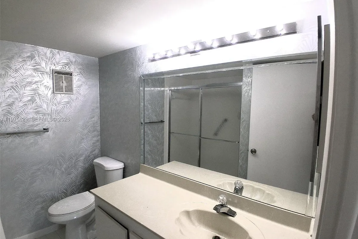 2635 NW 104th Ave # 310, Sunrise FL 33322