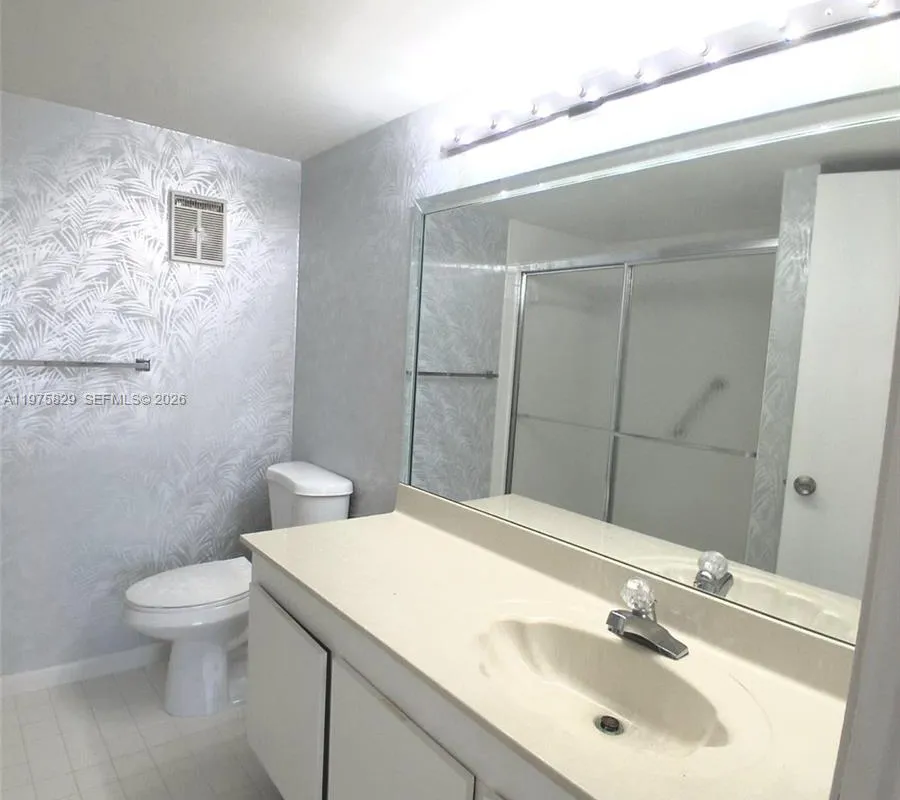 2635 NW 104th Ave # 310, Sunrise FL 33322