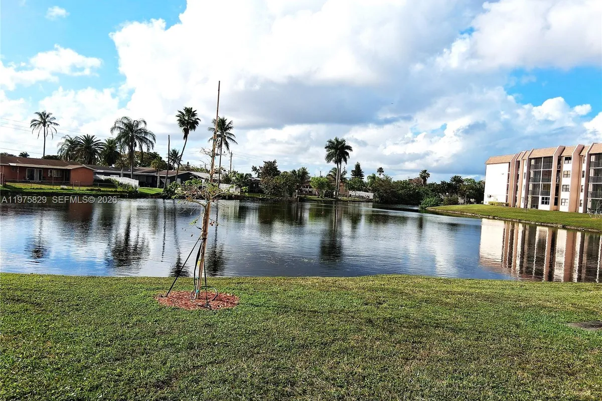 2635 NW 104th Ave # 310, Sunrise FL 33322