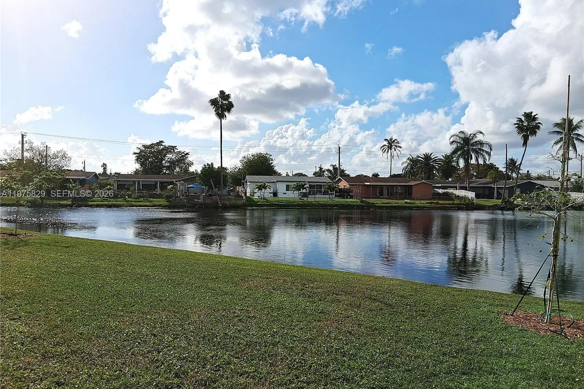 2635 NW 104th Ave # 310, Sunrise FL 33322