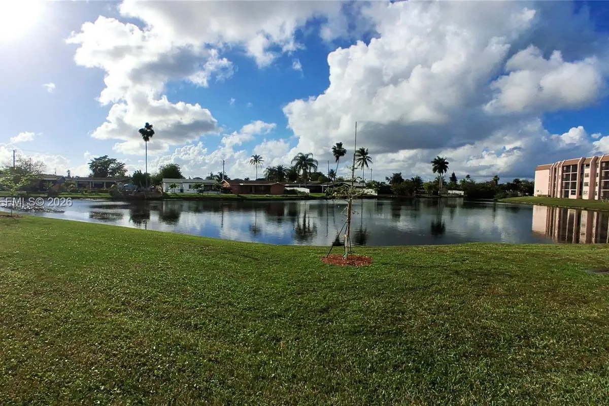 2635 NW 104th Ave # 310, Sunrise FL 33322