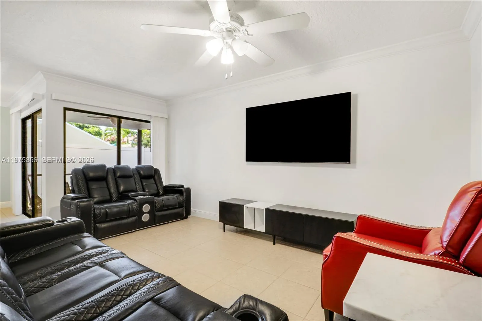 301 Lakewood Drive # 8A, Jupiter FL 33458