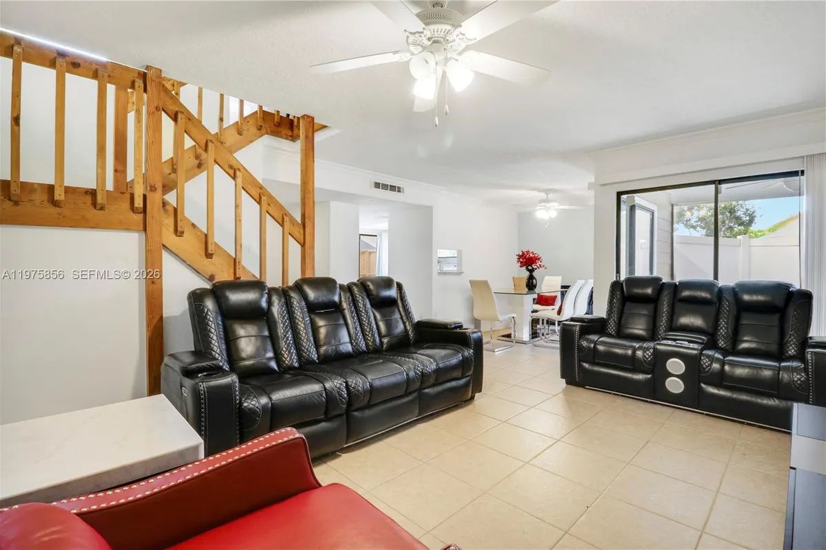 301 Lakewood Drive # 8A, Jupiter FL 33458