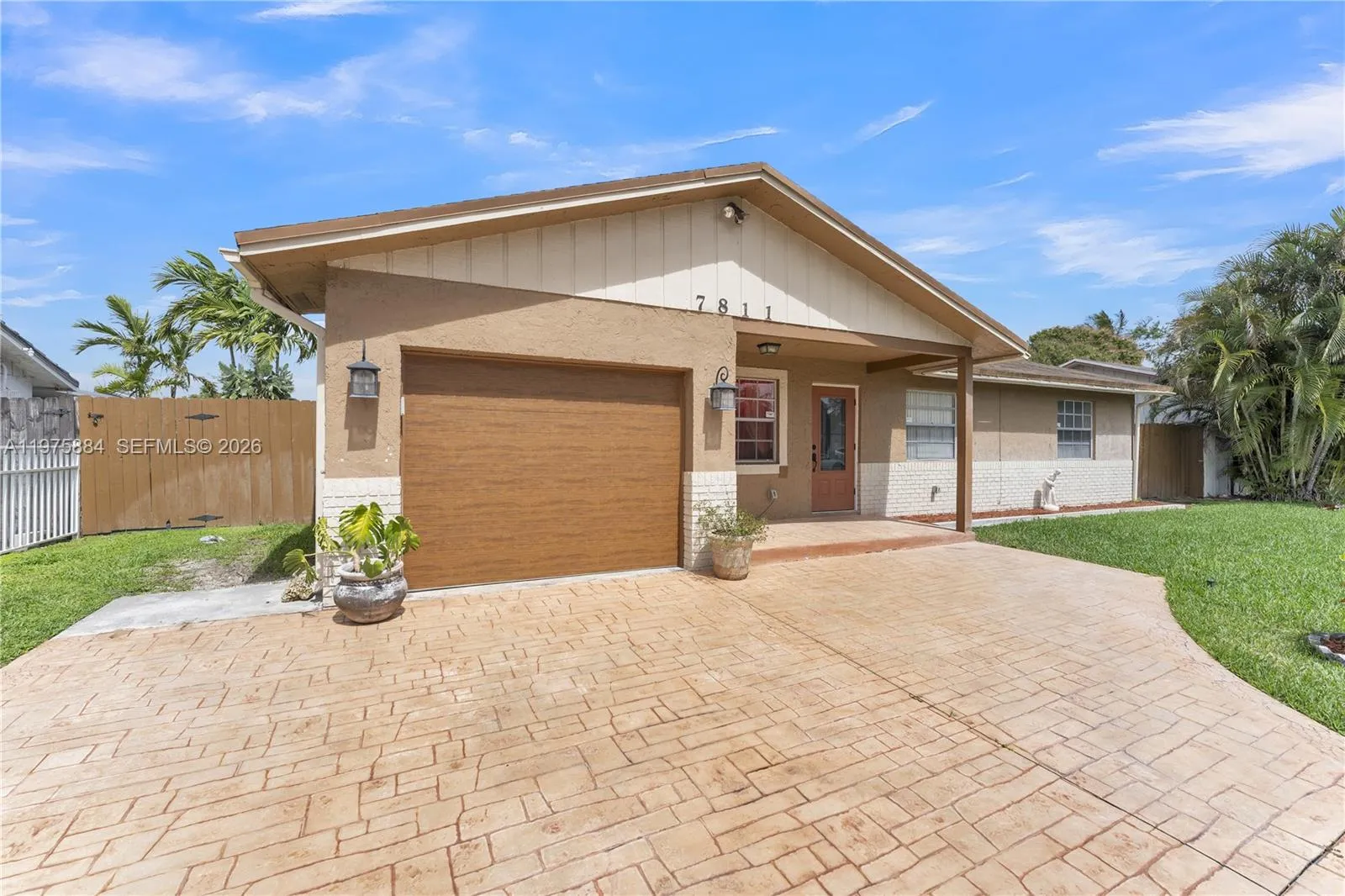 7811 NW 47th St, Lauderhill FL 33351