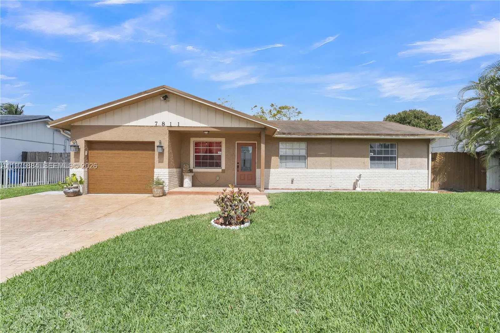 7811 NW 47th St, Lauderhill FL 33351