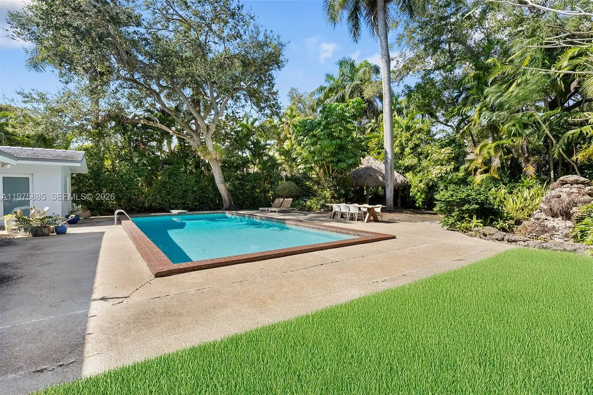 4510 Ingraham Hwy, Coral Gables FL 33133