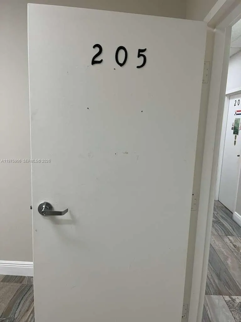 6101 W Atlantic Blvd # 205, Margate FL 33063