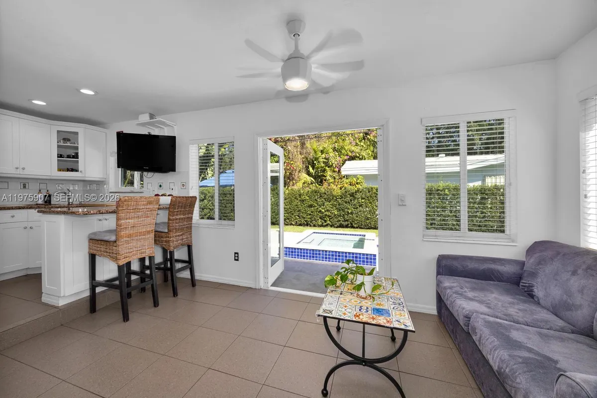 1005 Columbus Blvd, Coral Gables FL 33134