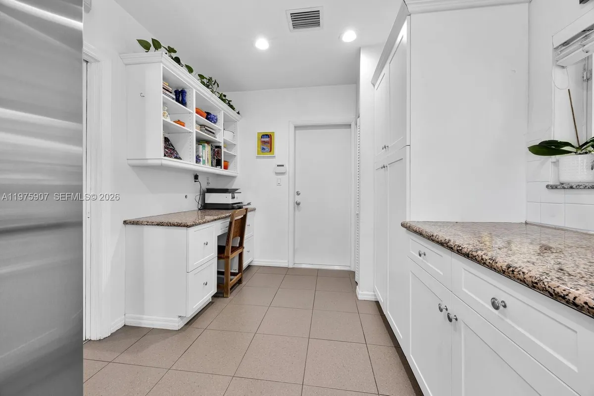 1005 Columbus Blvd, Coral Gables FL 33134