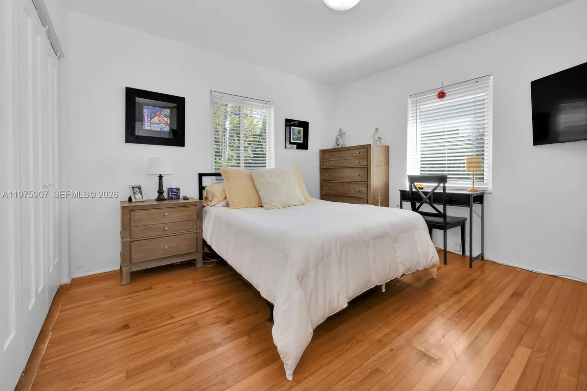 1005 Columbus Blvd, Coral Gables FL 33134