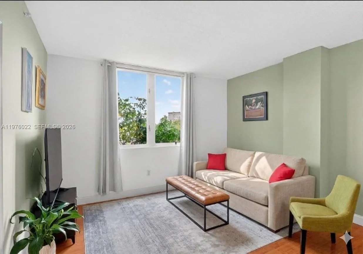 2630 SW 28th St (Overbook) # 51, Miami FL 33133