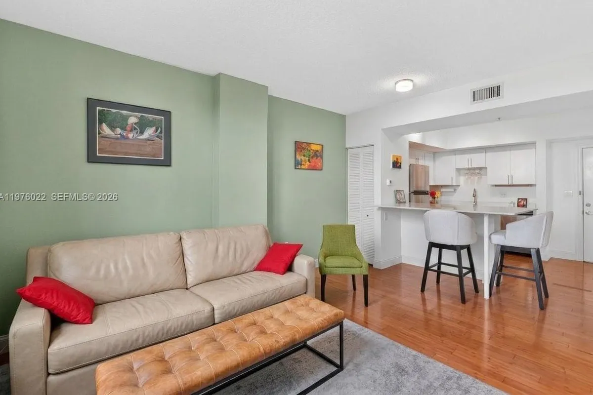 2630 SW 28th St (Overbook) # 51, Miami FL 33133