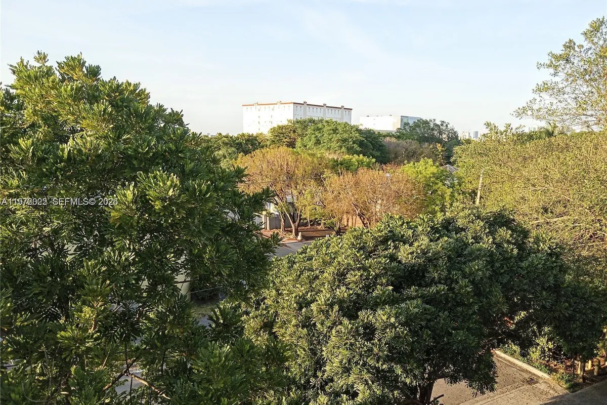 2630 SW 28th St (Overbook) # 51, Miami FL 33133