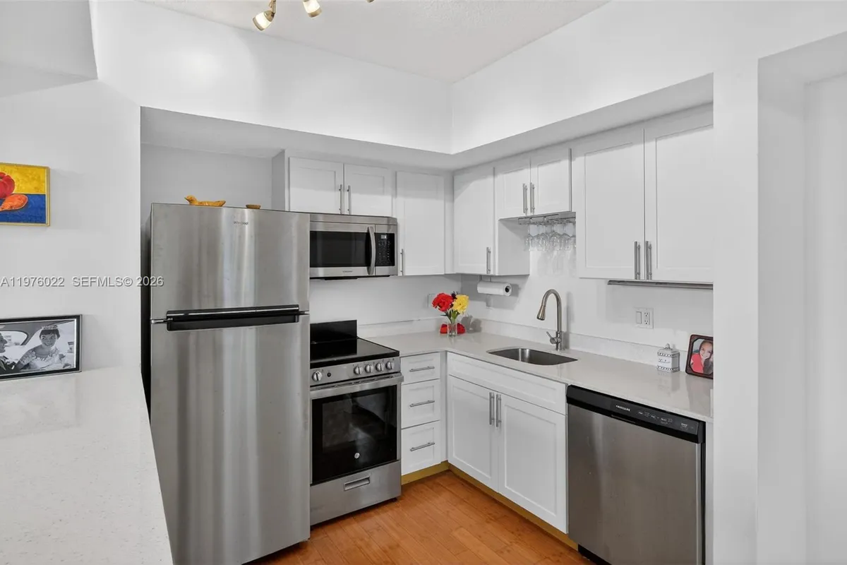 2630 SW 28th St (Overbook) # 51, Miami FL 33133