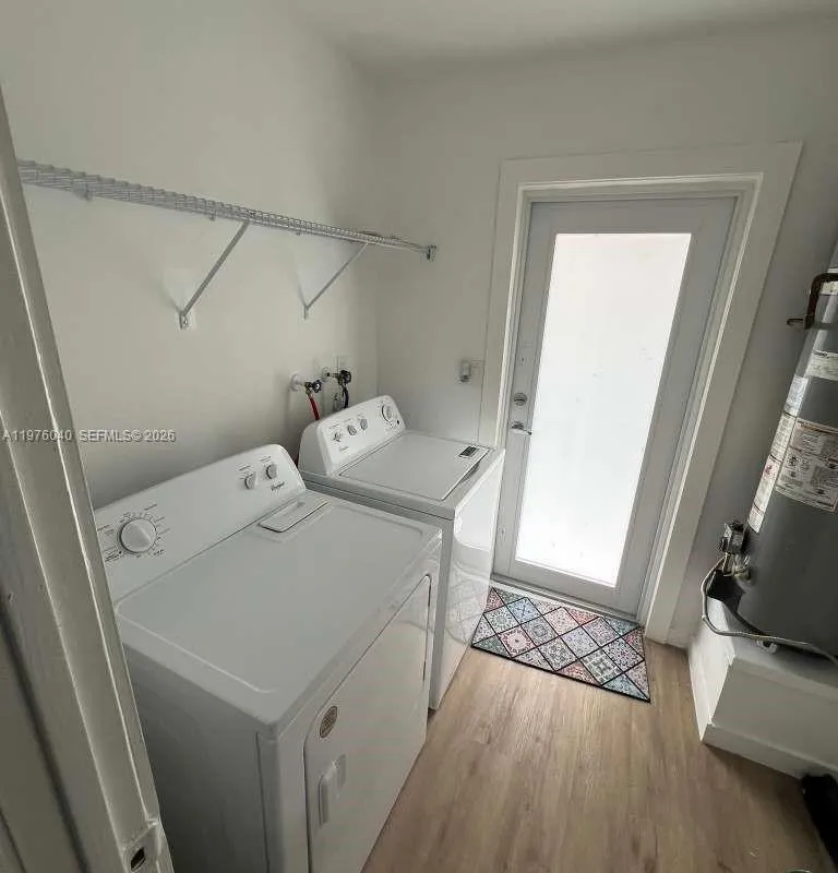 6220 NW 19th St, Sunrise FL 33313