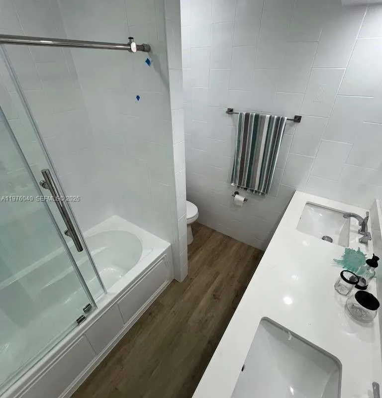 6220 NW 19th St, Sunrise FL 33313