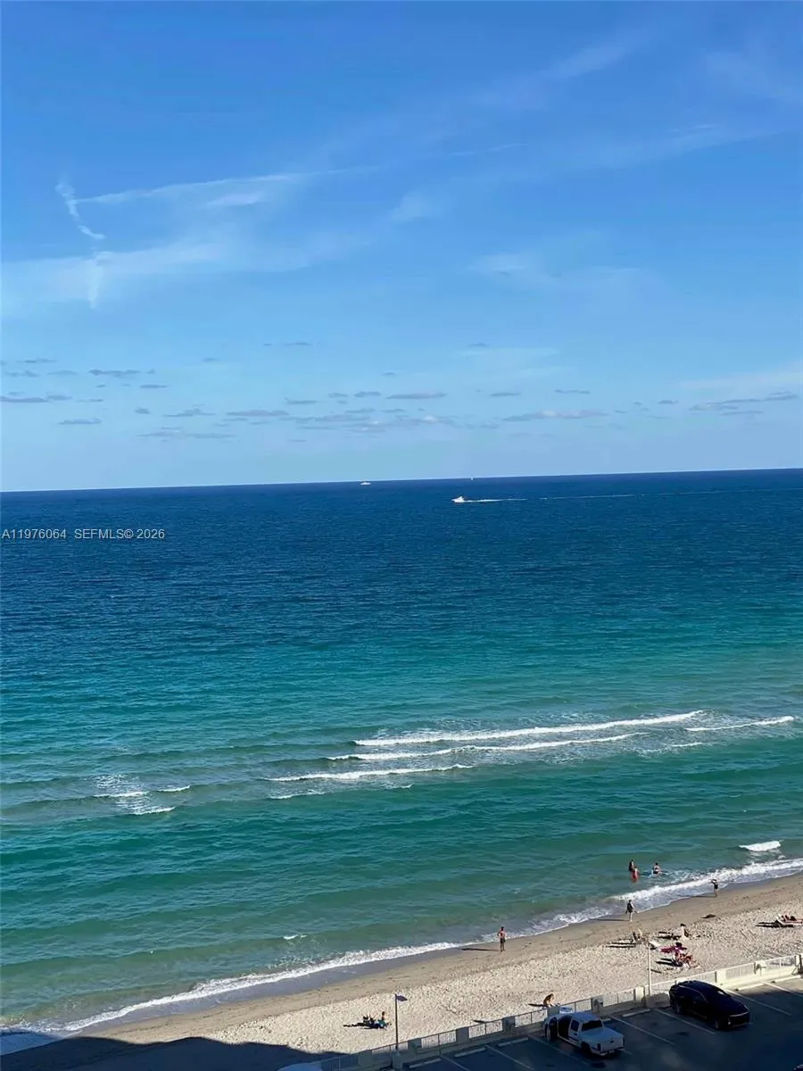 3140 S Ocean Dr # 1103, Hallandale Beach FL 33009