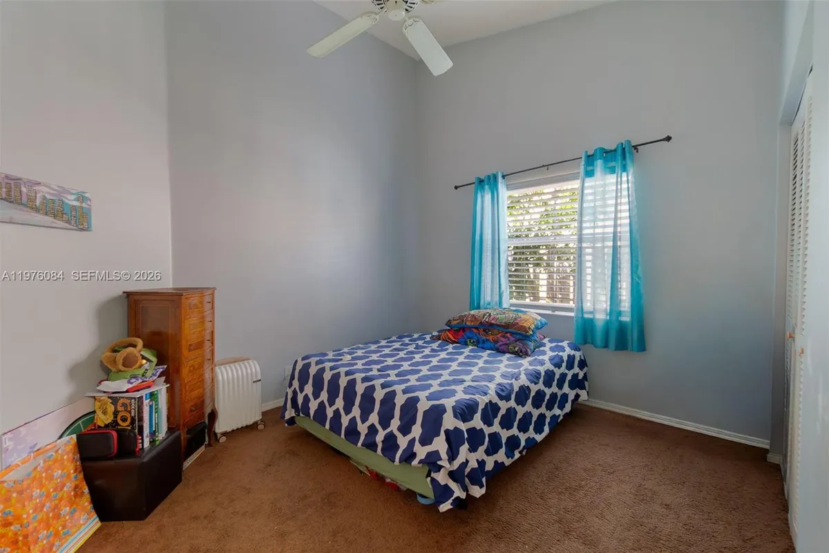 6618 Skipper Ter, Margate FL 33063