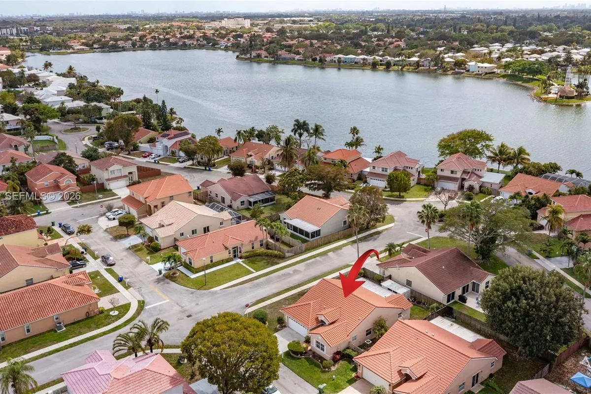 6618 Skipper Ter, Margate FL 33063