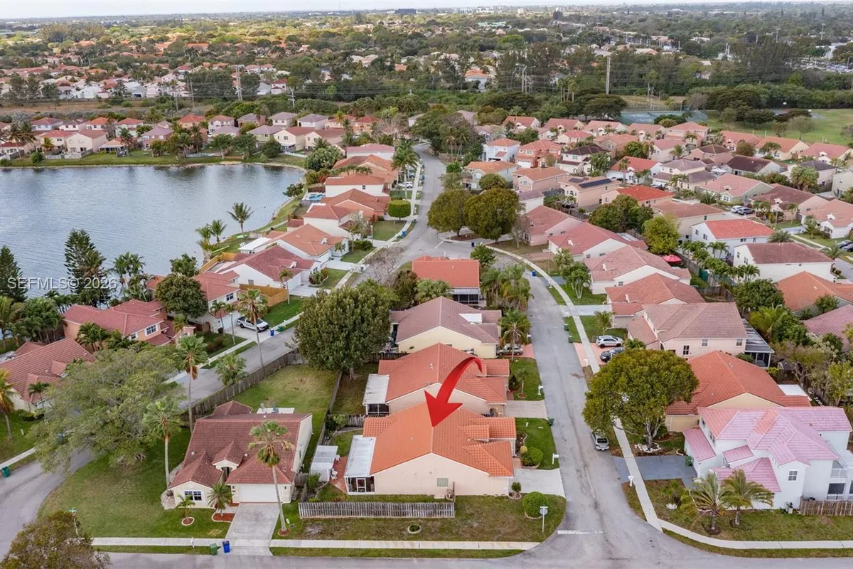 6618 Skipper Ter, Margate FL 33063