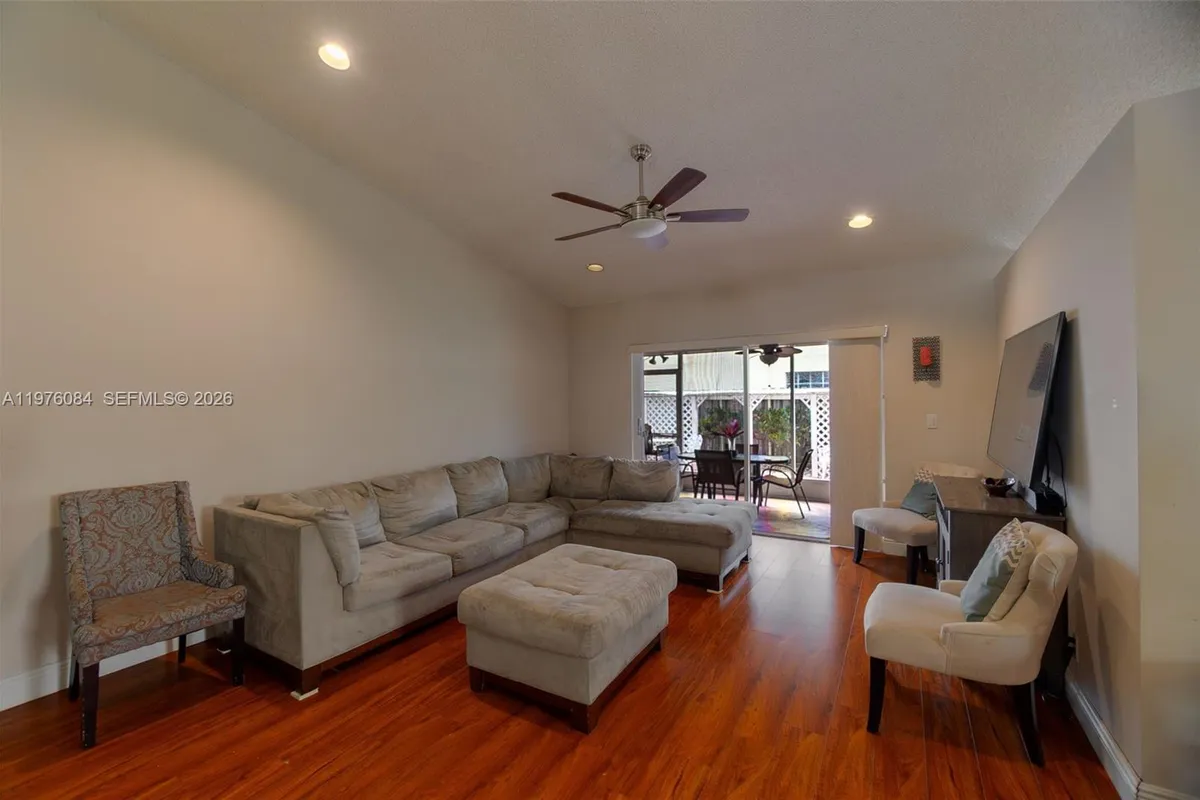 6618 Skipper Ter, Margate FL 33063