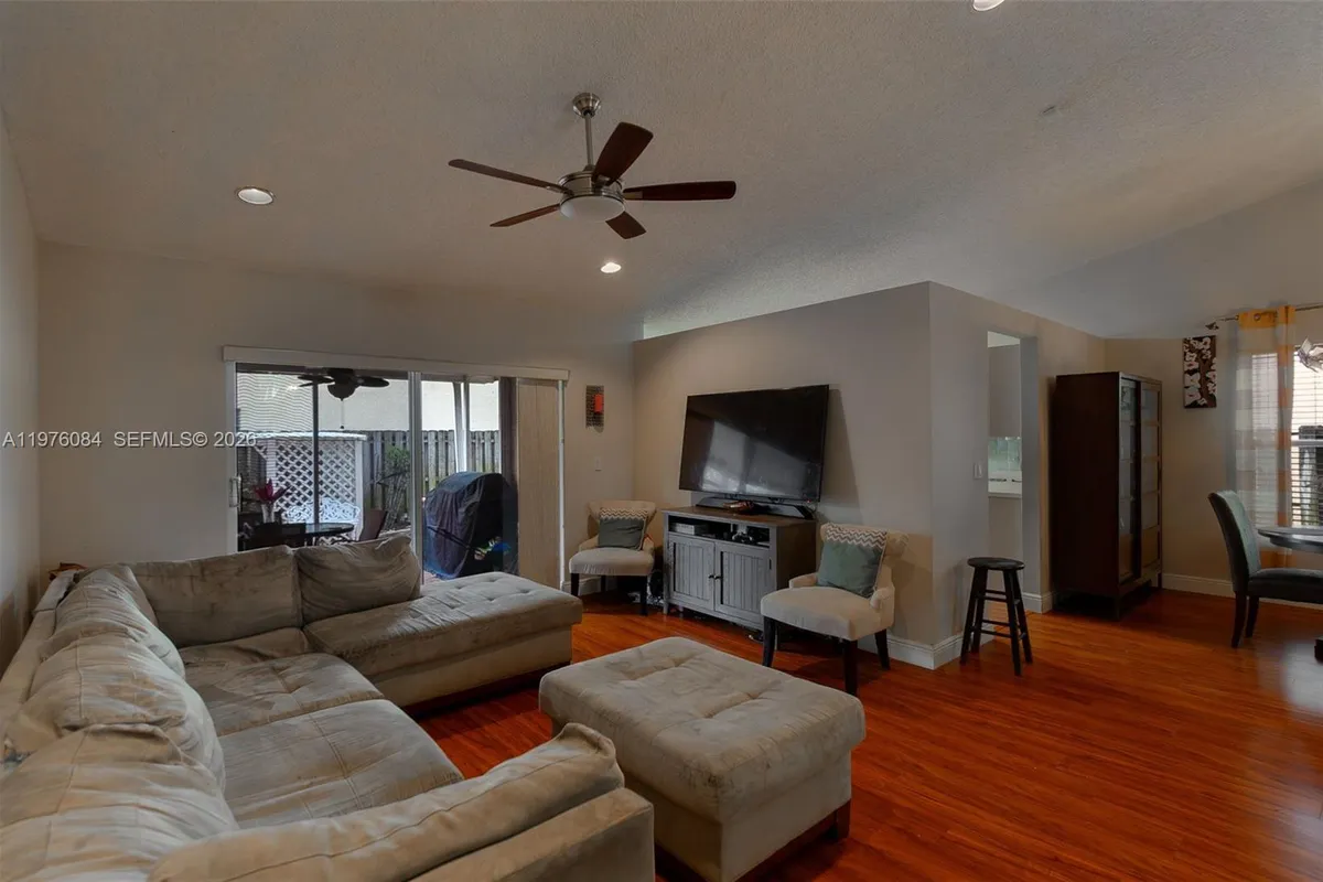 6618 Skipper Ter, Margate FL 33063