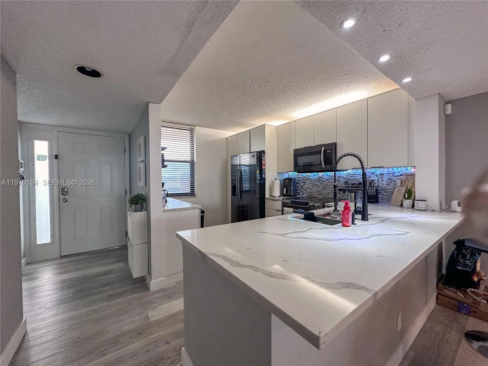 2766 S Carambola Cir S # 404, Coconut Creek FL 33066