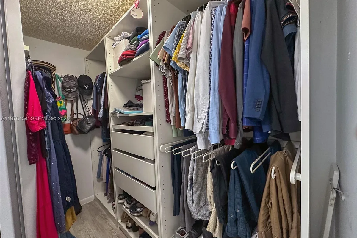 2766 S Carambola Cir S # 404, Coconut Creek FL 33066