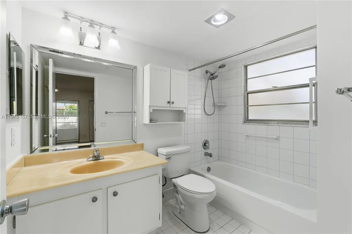 1901 Bermuda Cir # A1, Coconut Creek FL 33066