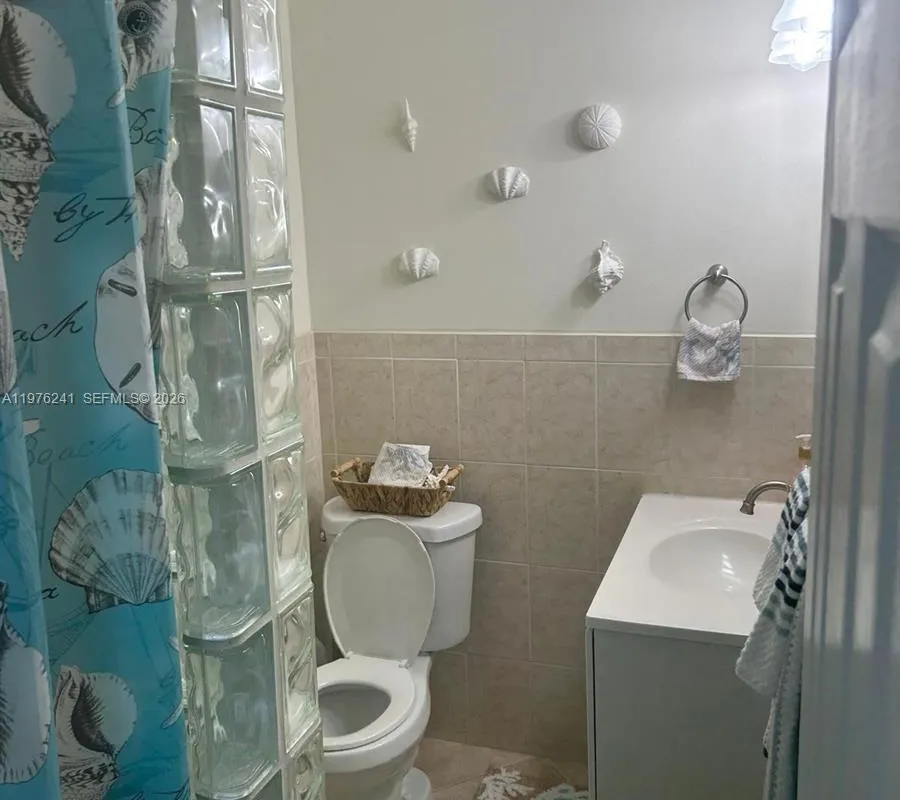 160 10th St, Marathon FL 33051