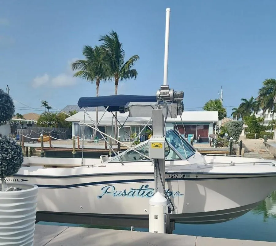 160 10th St, Marathon FL 33051