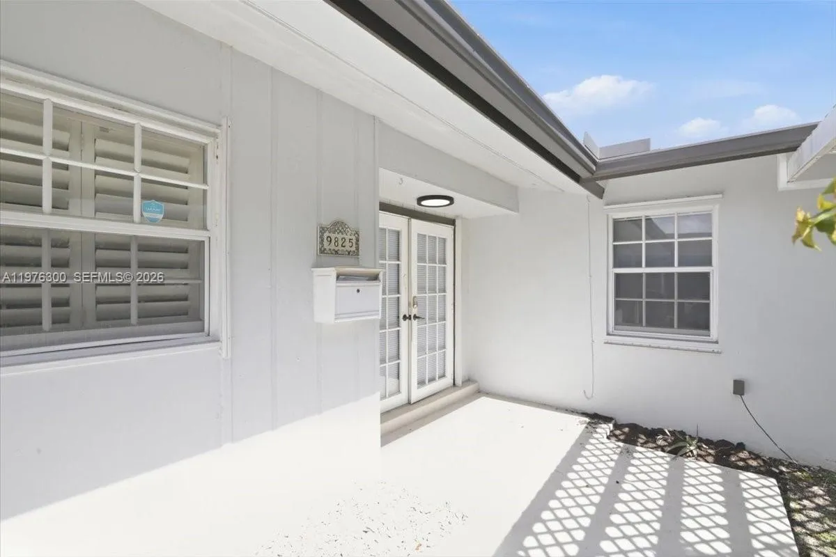 9825 SW 196 Street, Cutler Bay FL 33016